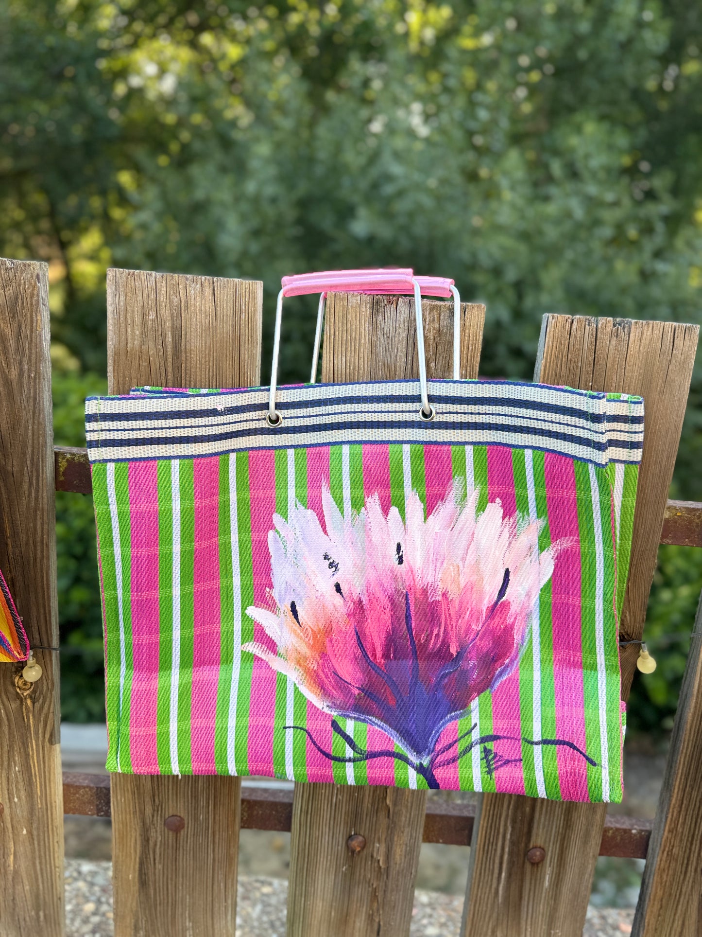 Bolso, plástico, reciclado, verde y fucsia