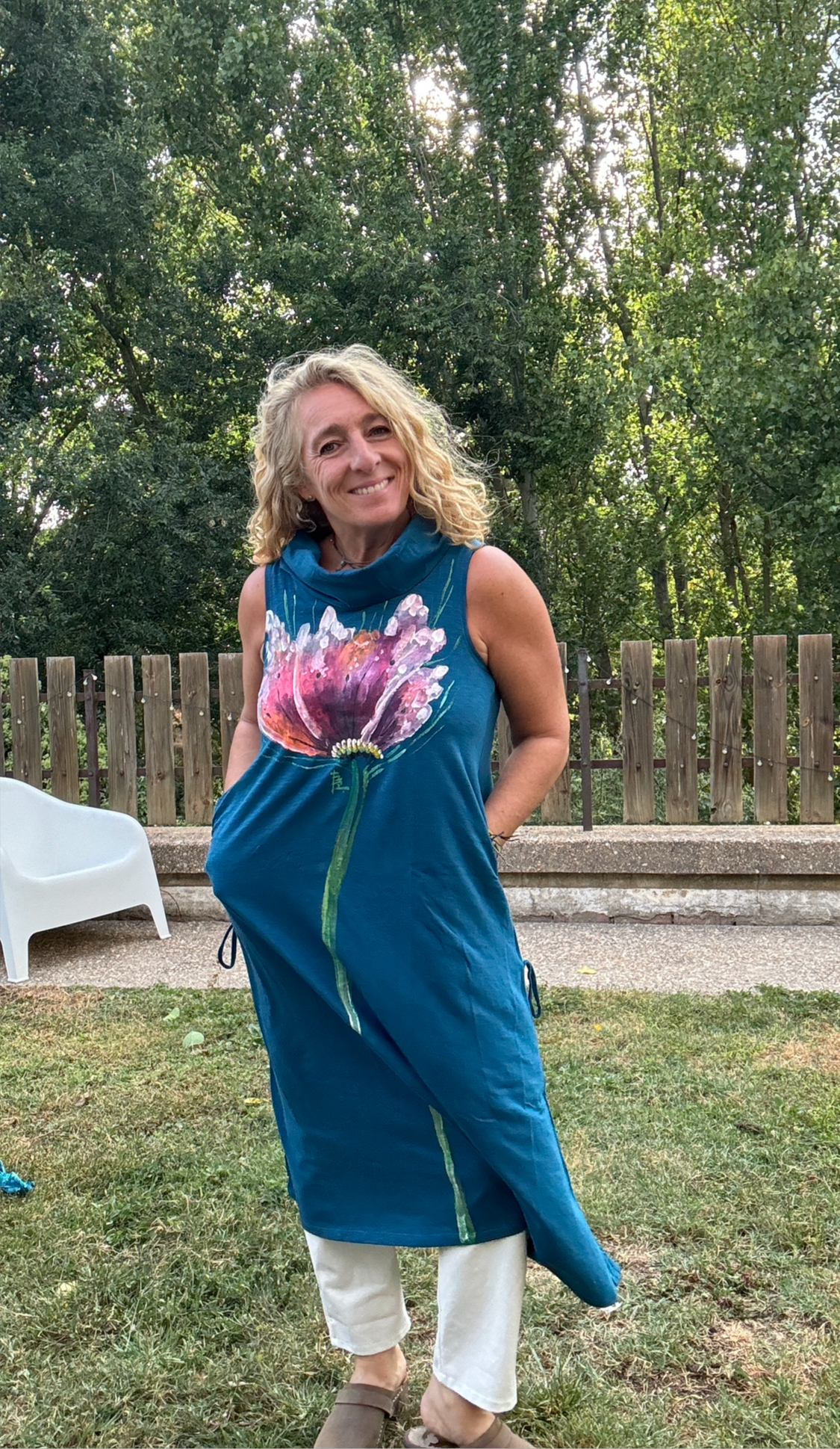 Vestido chimenea petróleo