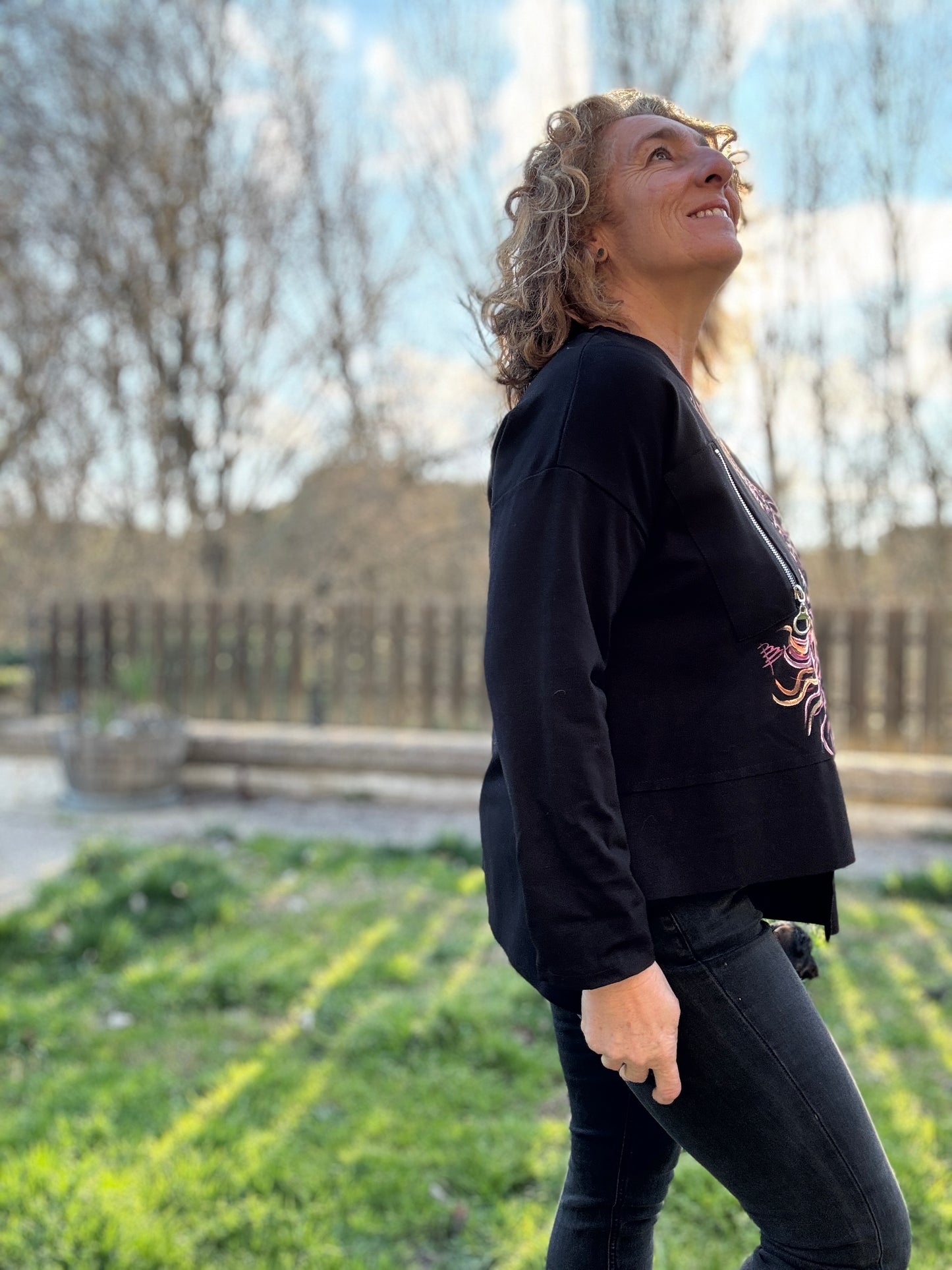 Sudadera punto roma negra