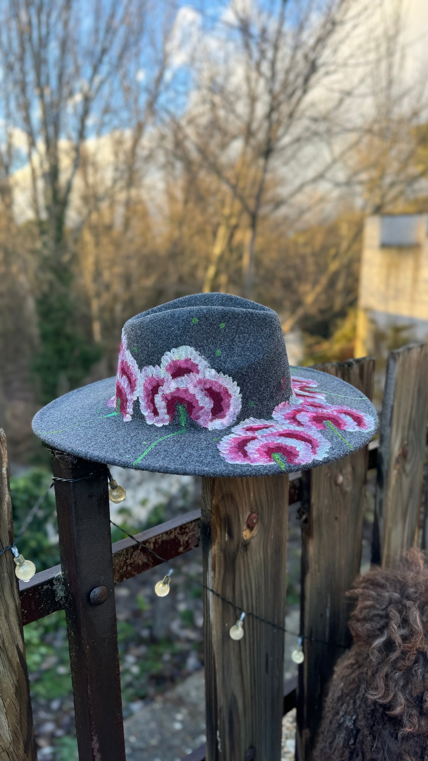 Sombrero, rígido gris