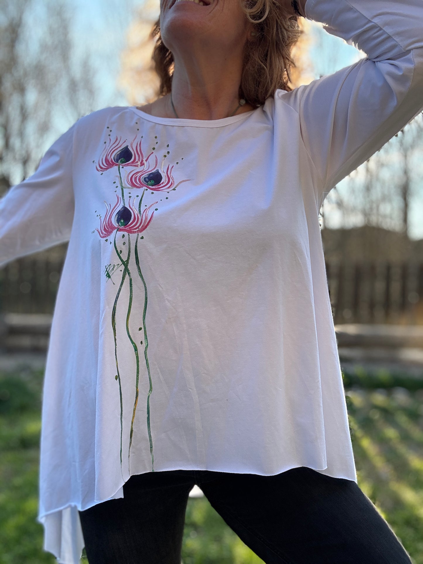 Camiseta asimétrica blanca