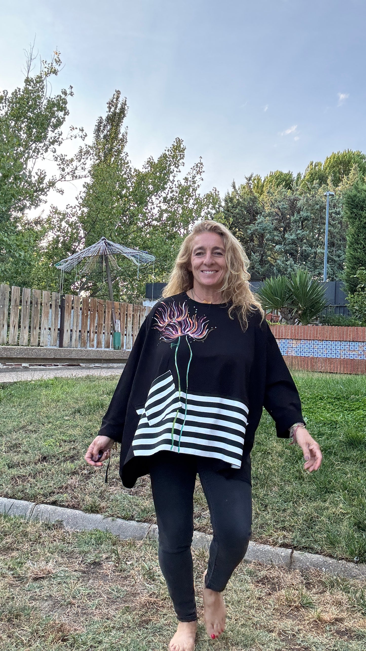 Blusa raya negra