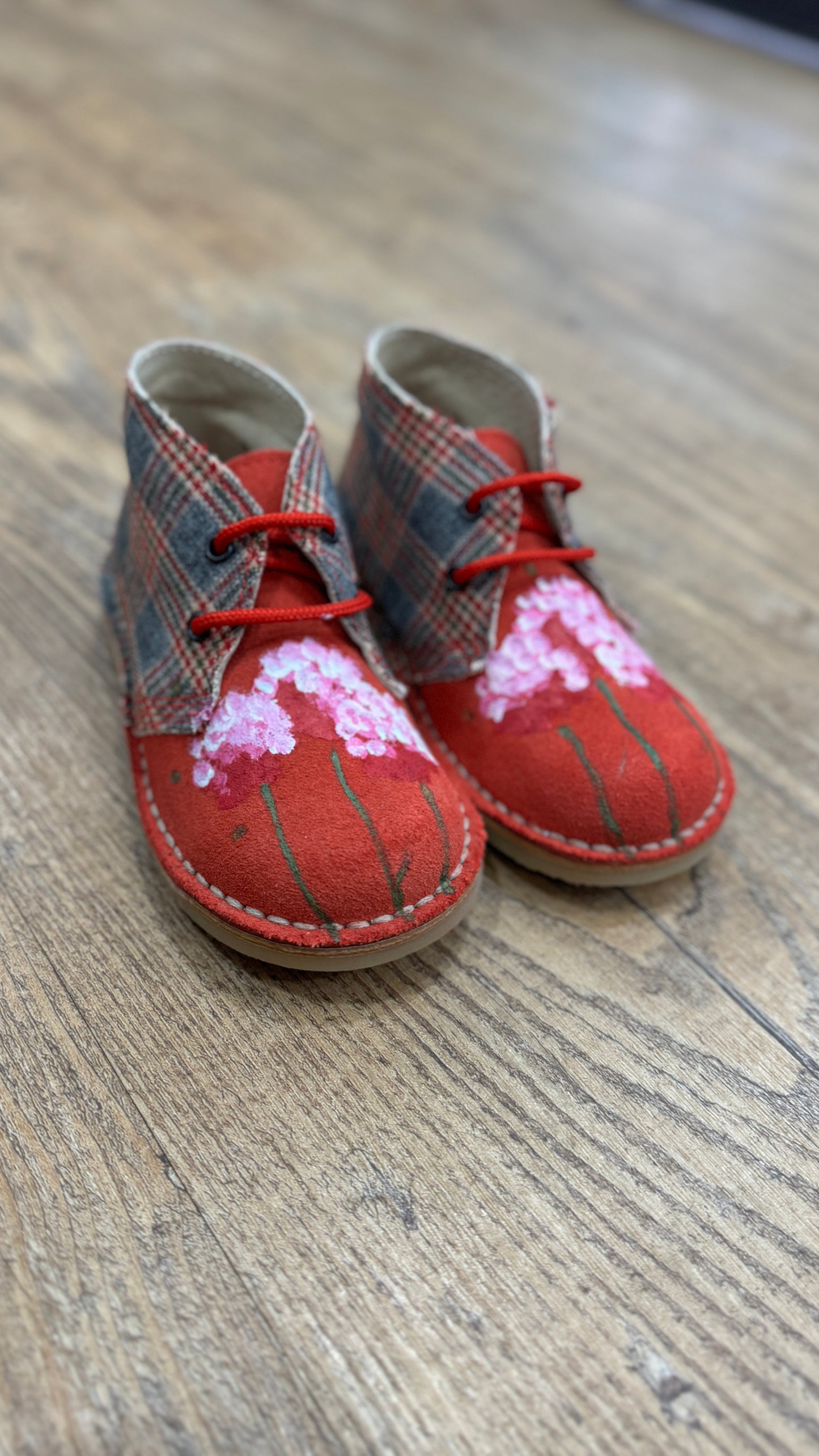 Bota cordón rojo