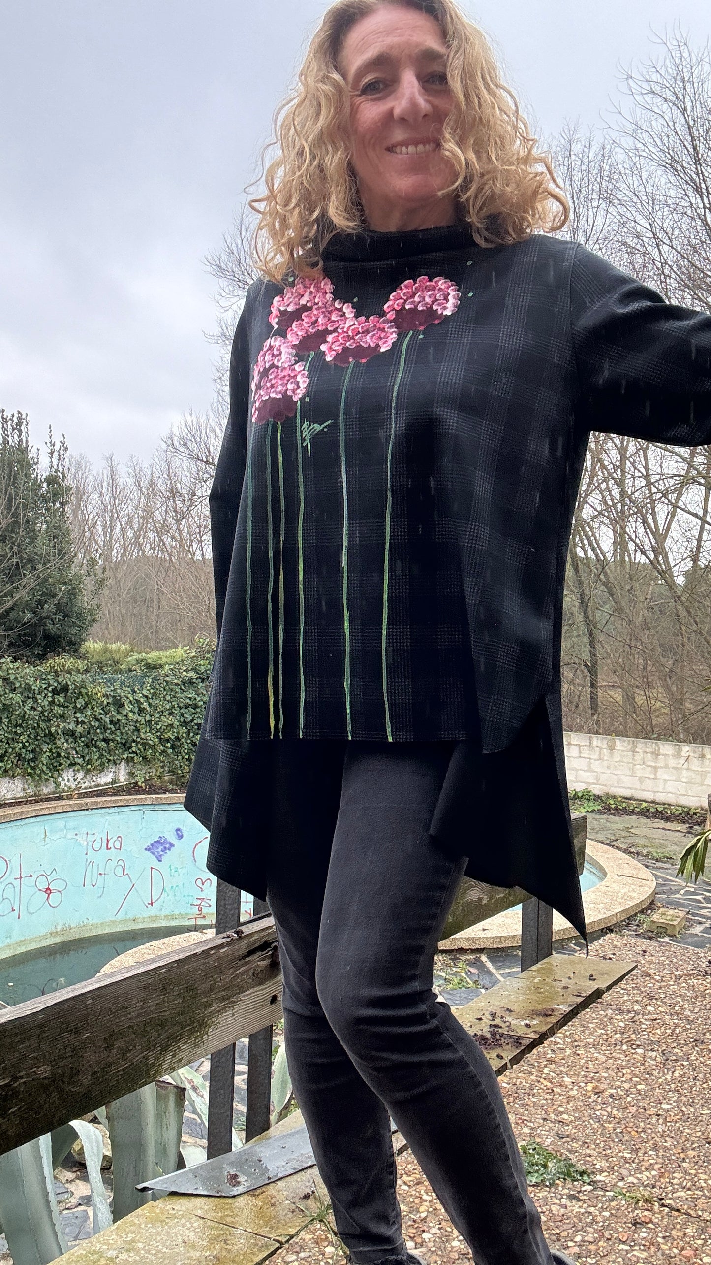 Blusa cuadros negra