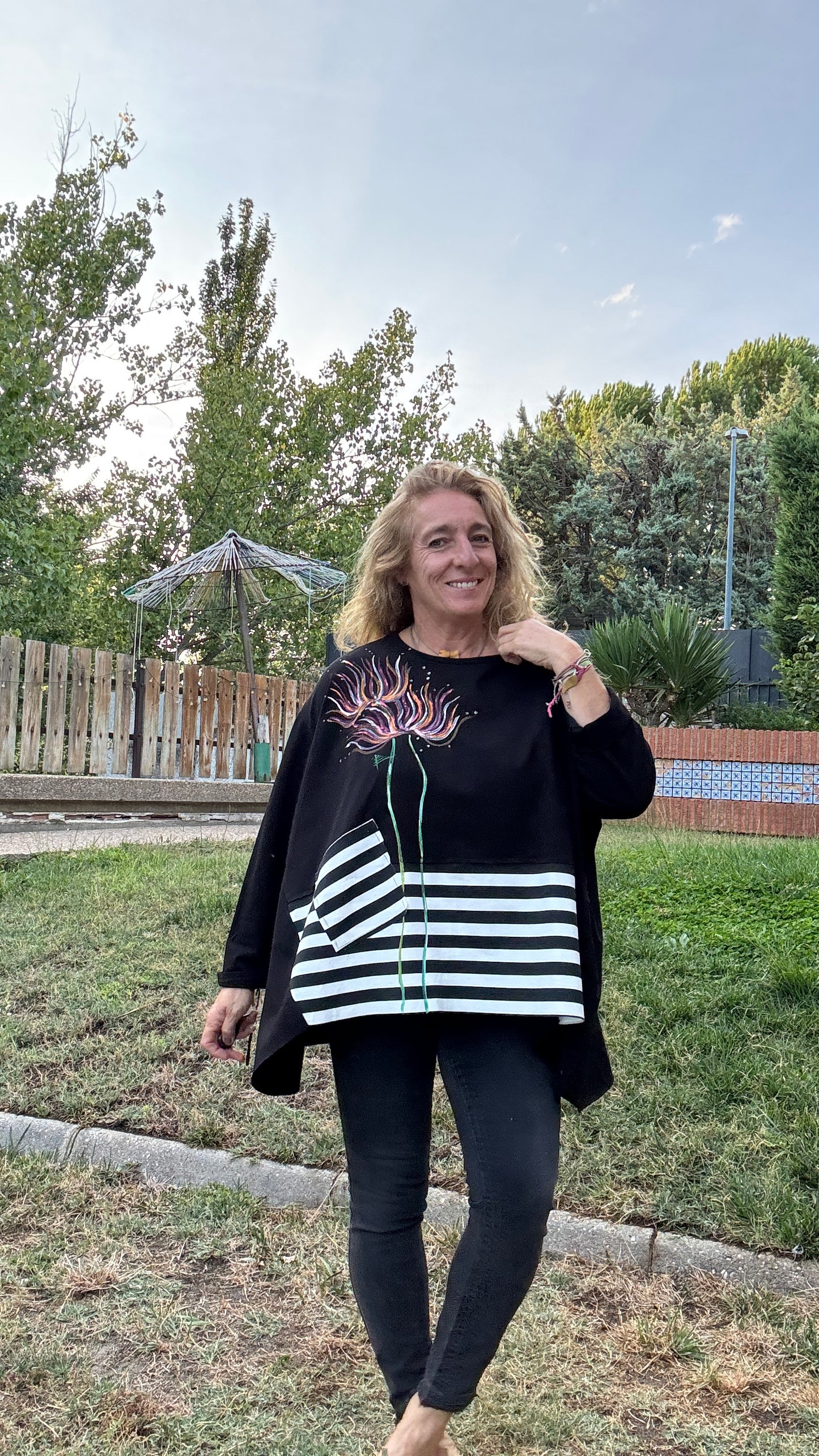 Blusa raya negra