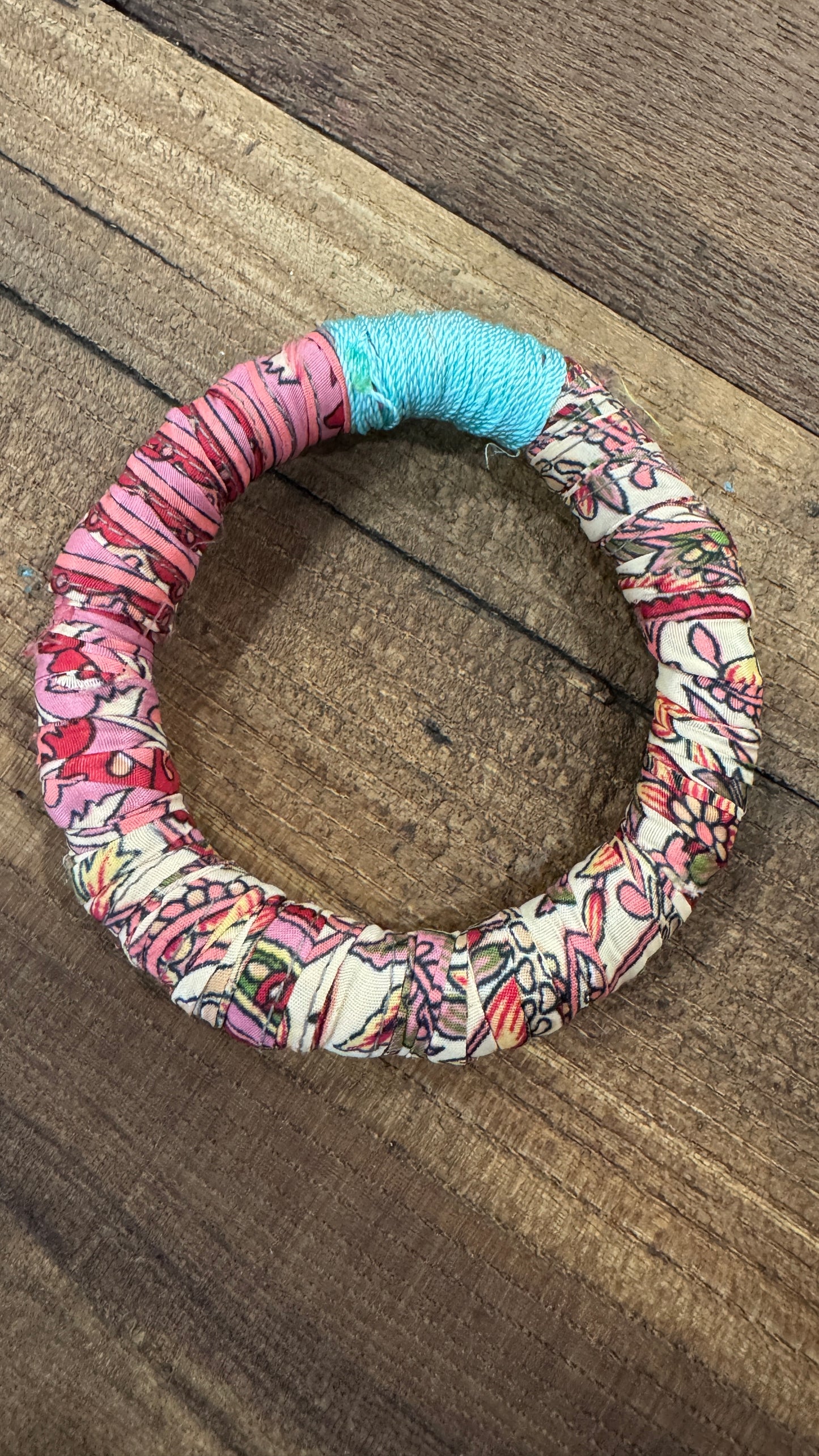 Pulsera seda