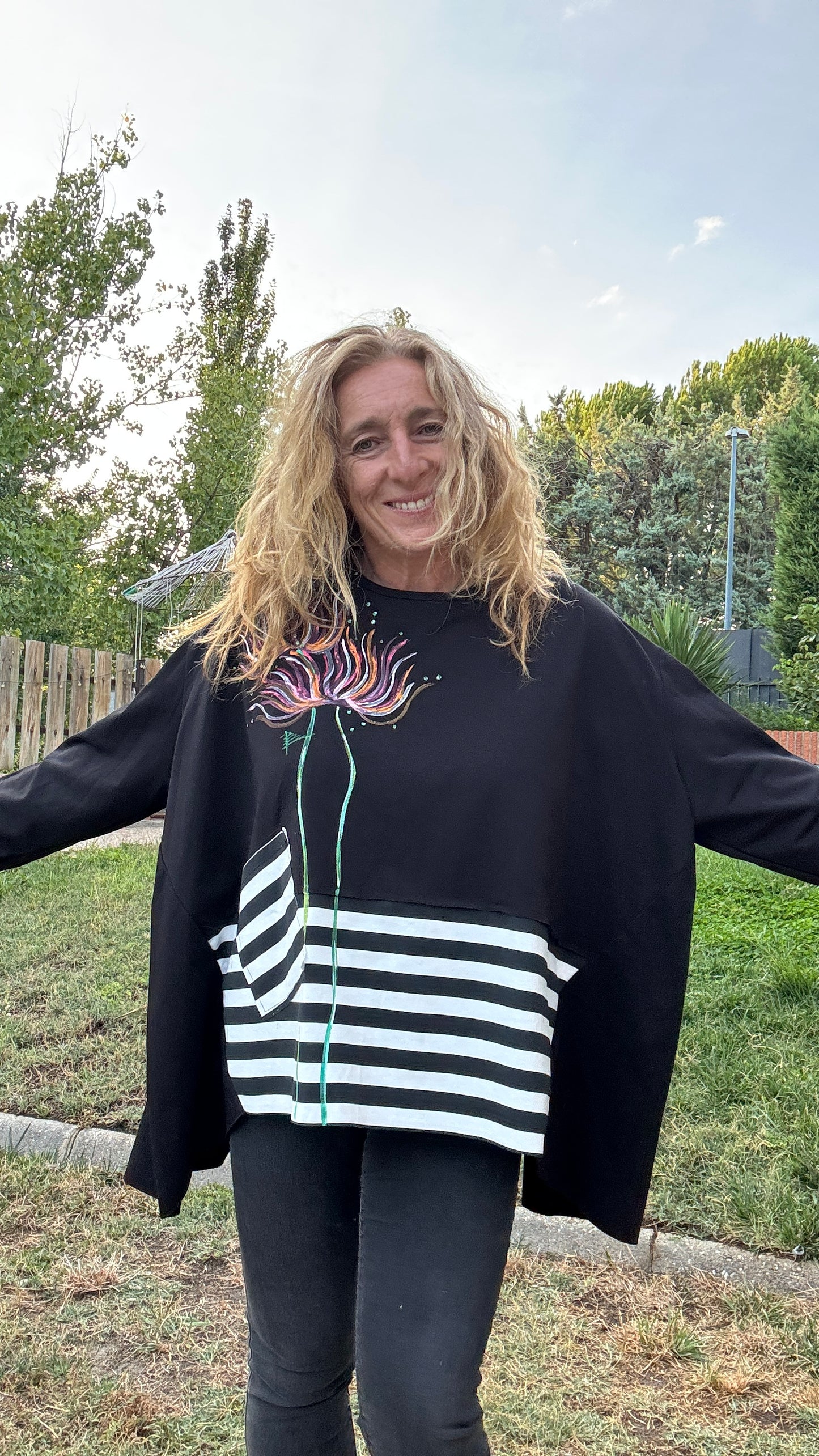 Blusa raya negra