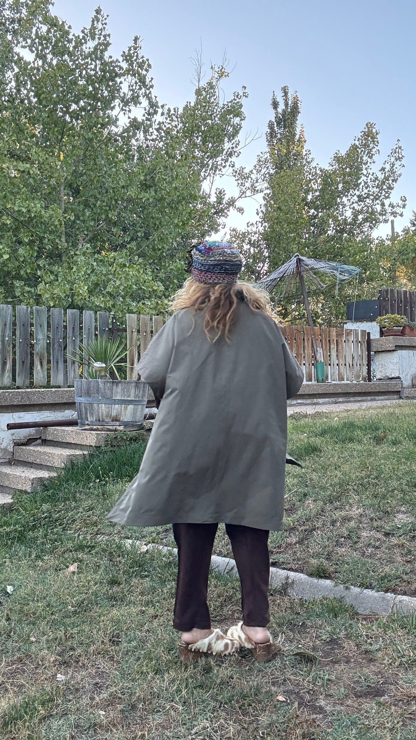 Gabardina verde militar