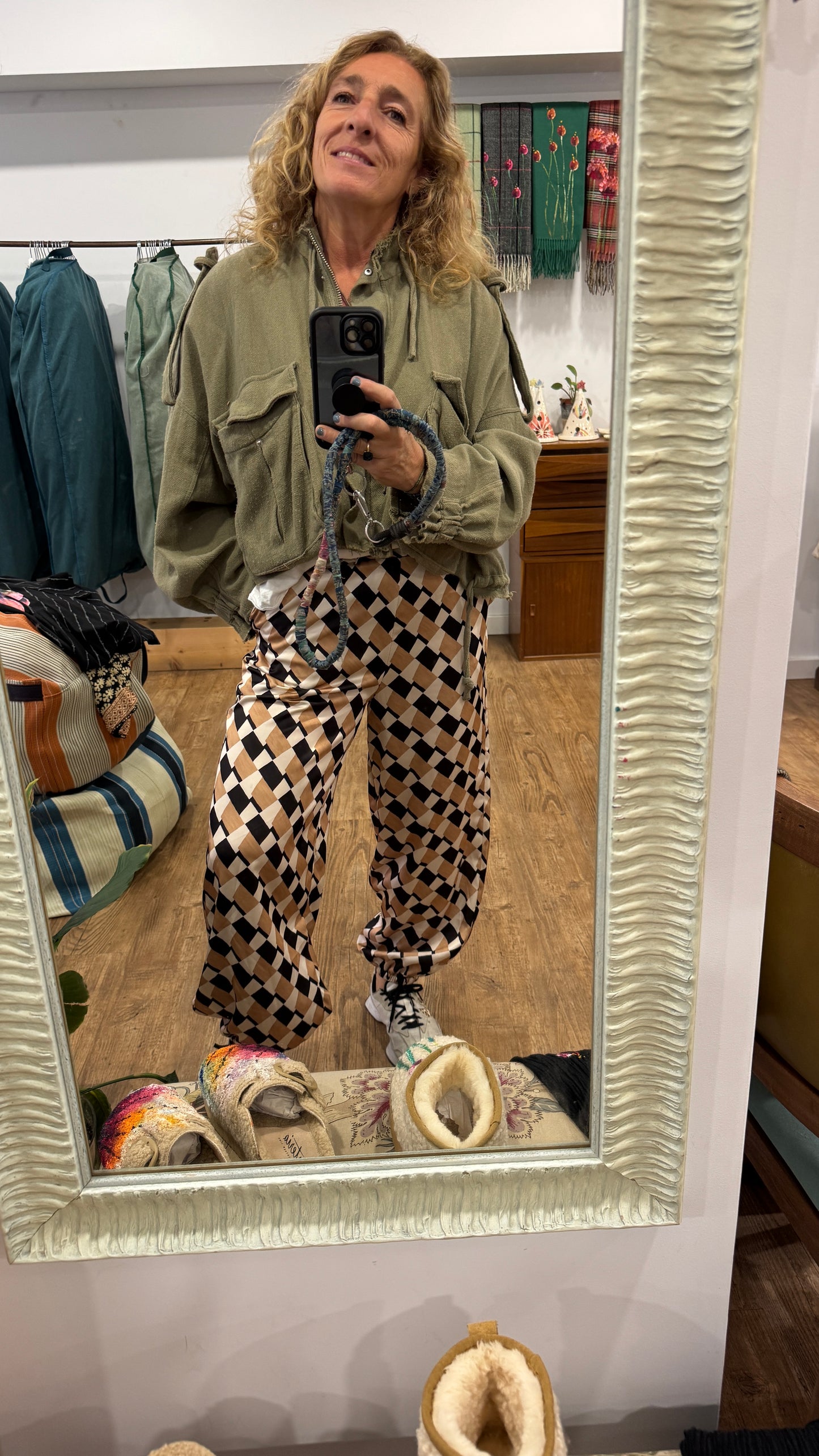 Pantalón rombo beige