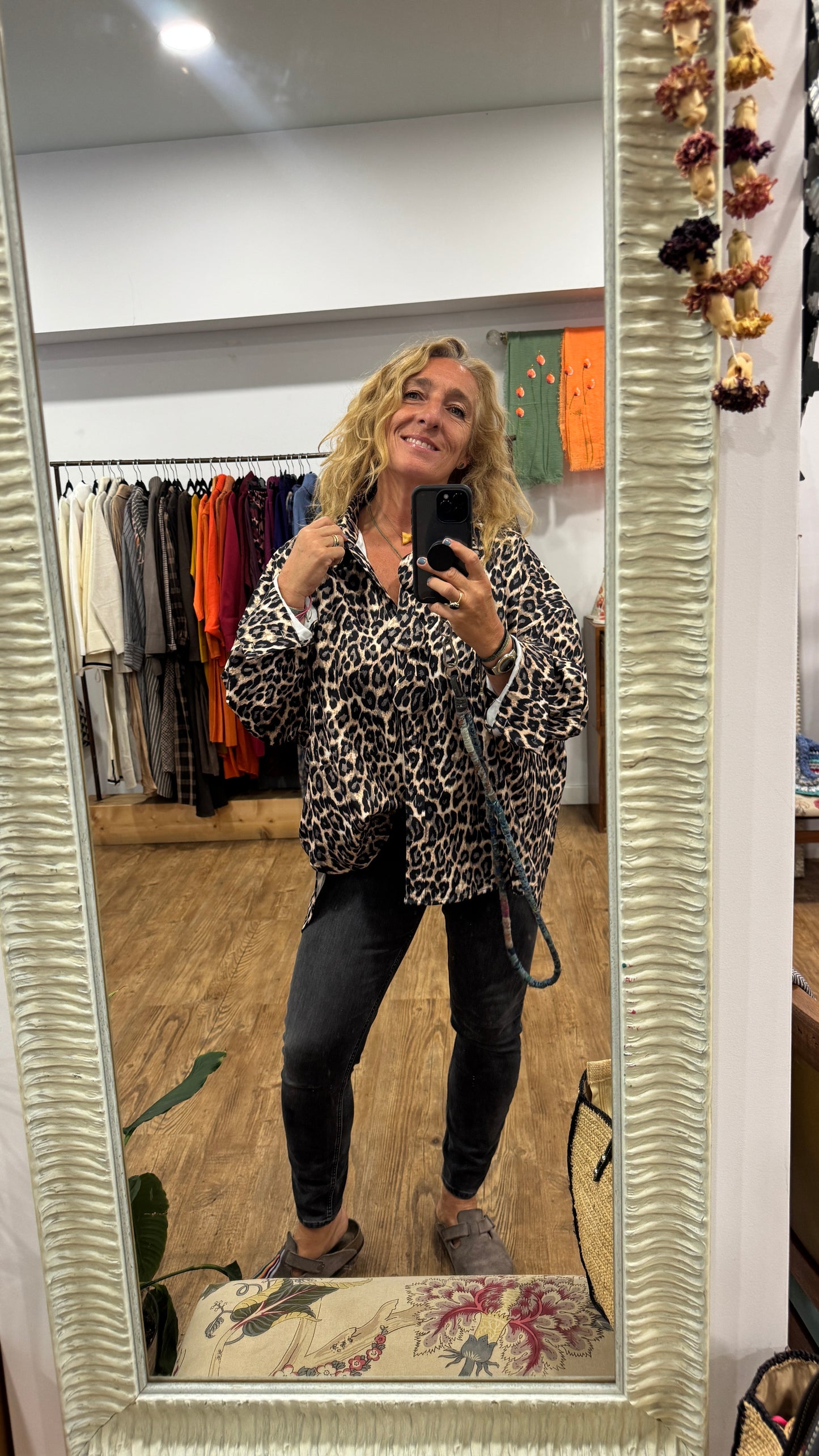 Blusa animal print botón redondo XL
