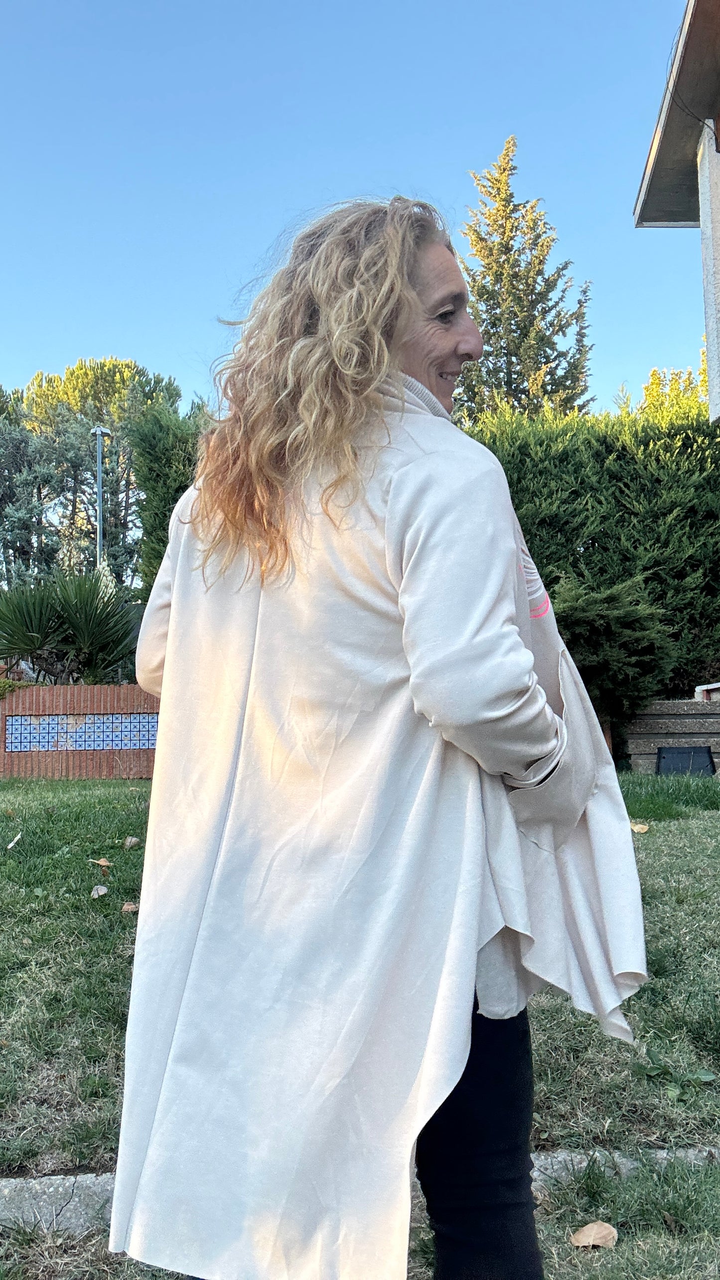 Chaqueta asimétrica crudo