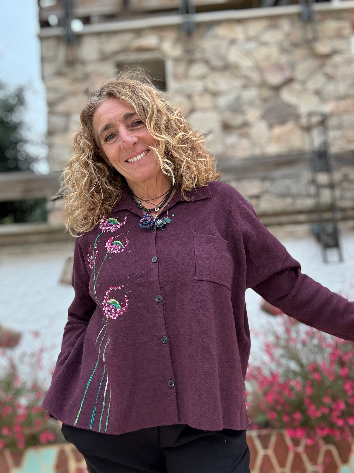 Chaqueta botones berenjena