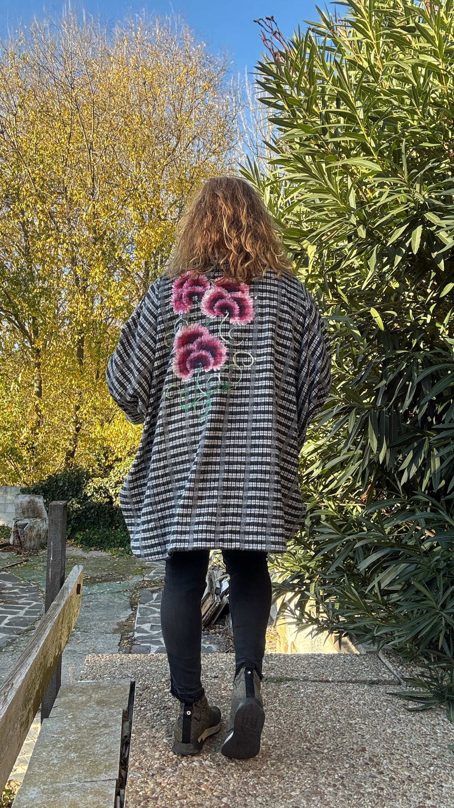 Abrigo oversize cuadros gris