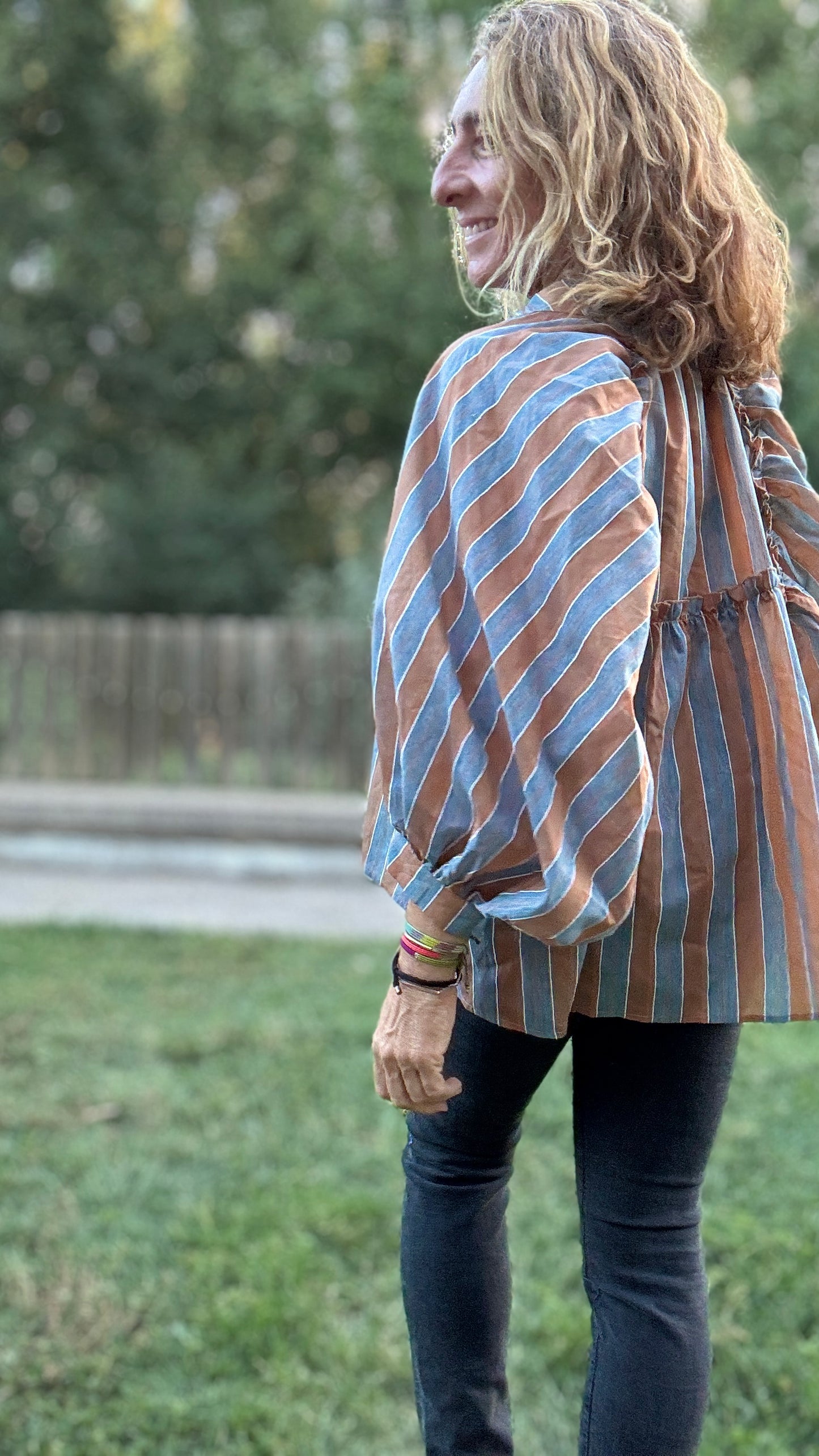 Blusa raya camel