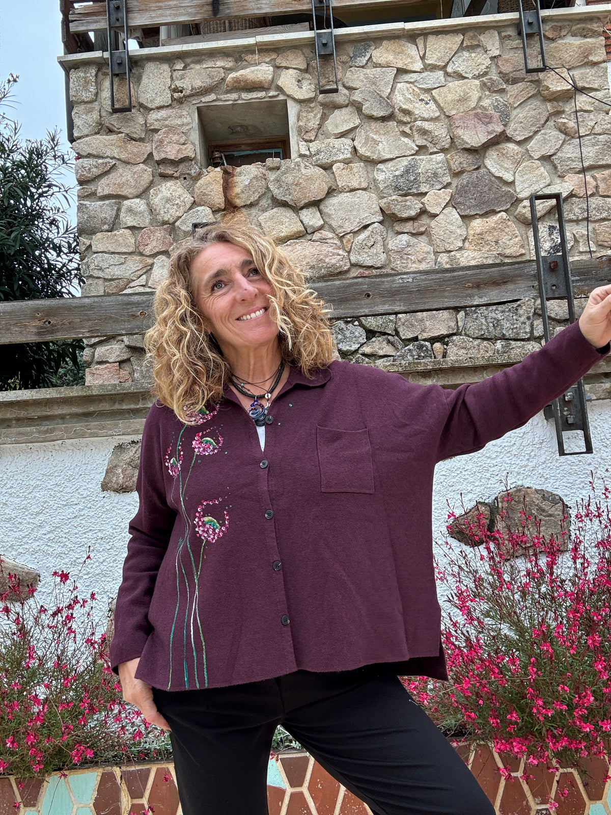 Chaqueta botones berenjena