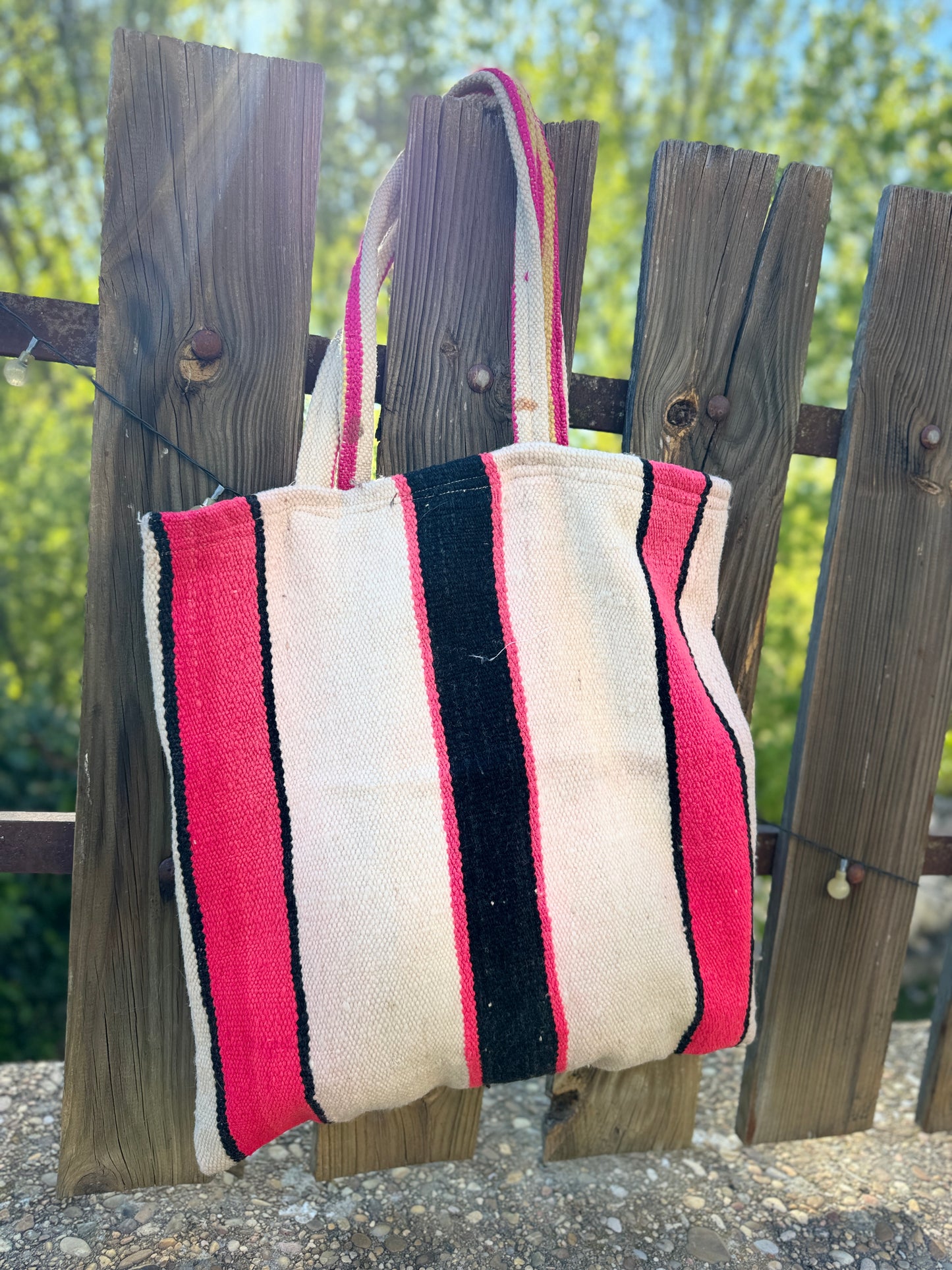 Bolso, raya fucsia
