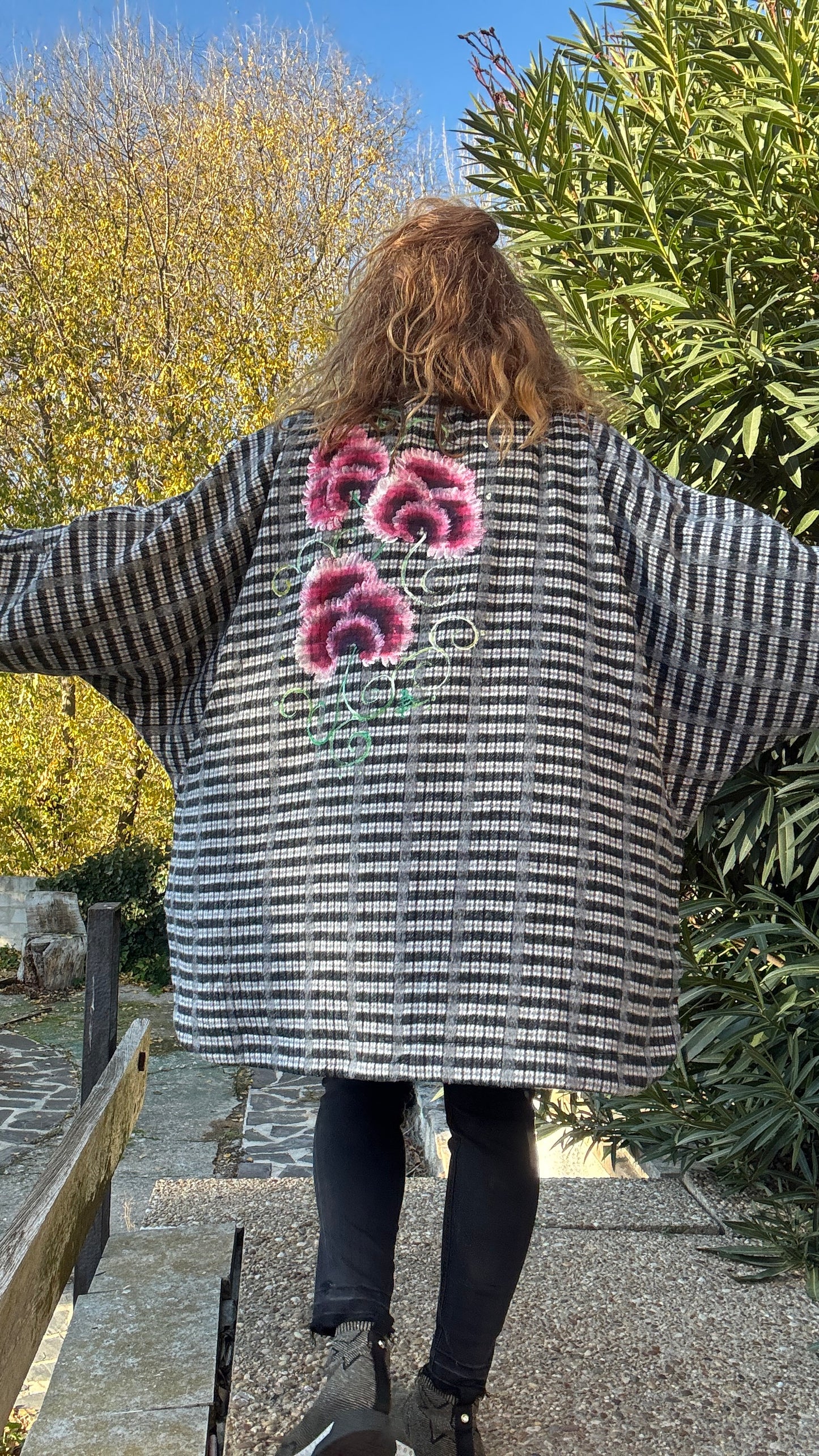 Abrigo oversize cuadros gris