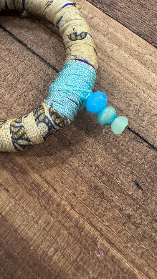 Pulsera seda
