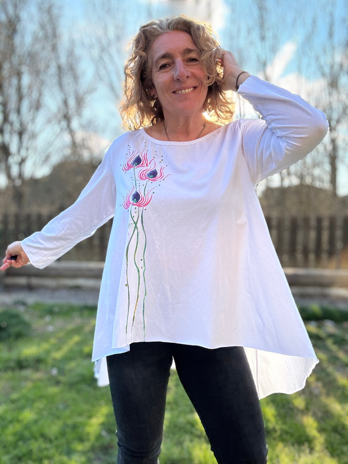 Camiseta asimétrica blanca