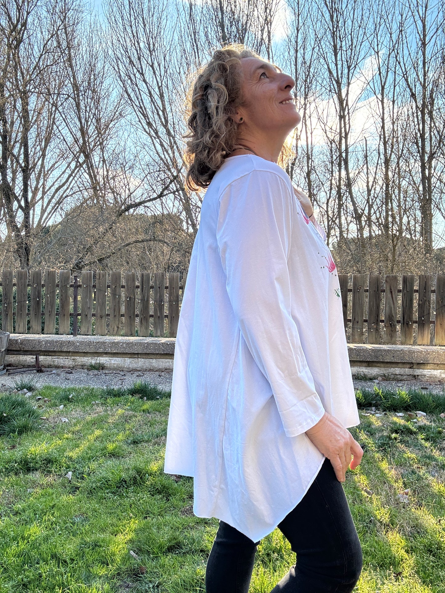 Camiseta asimétrica blanca