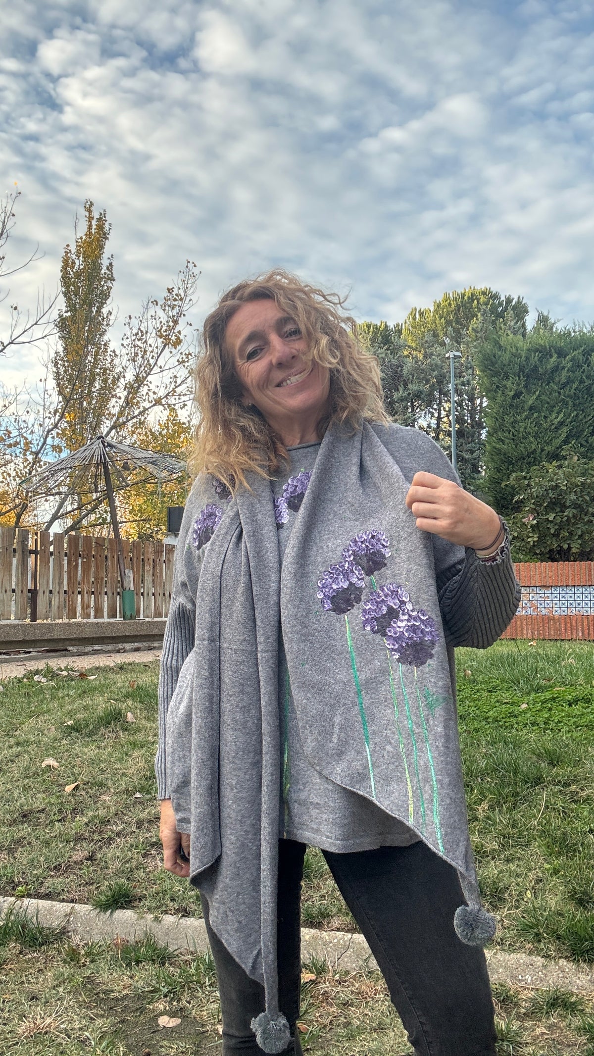 Jersey gris manga canalé + bufanda