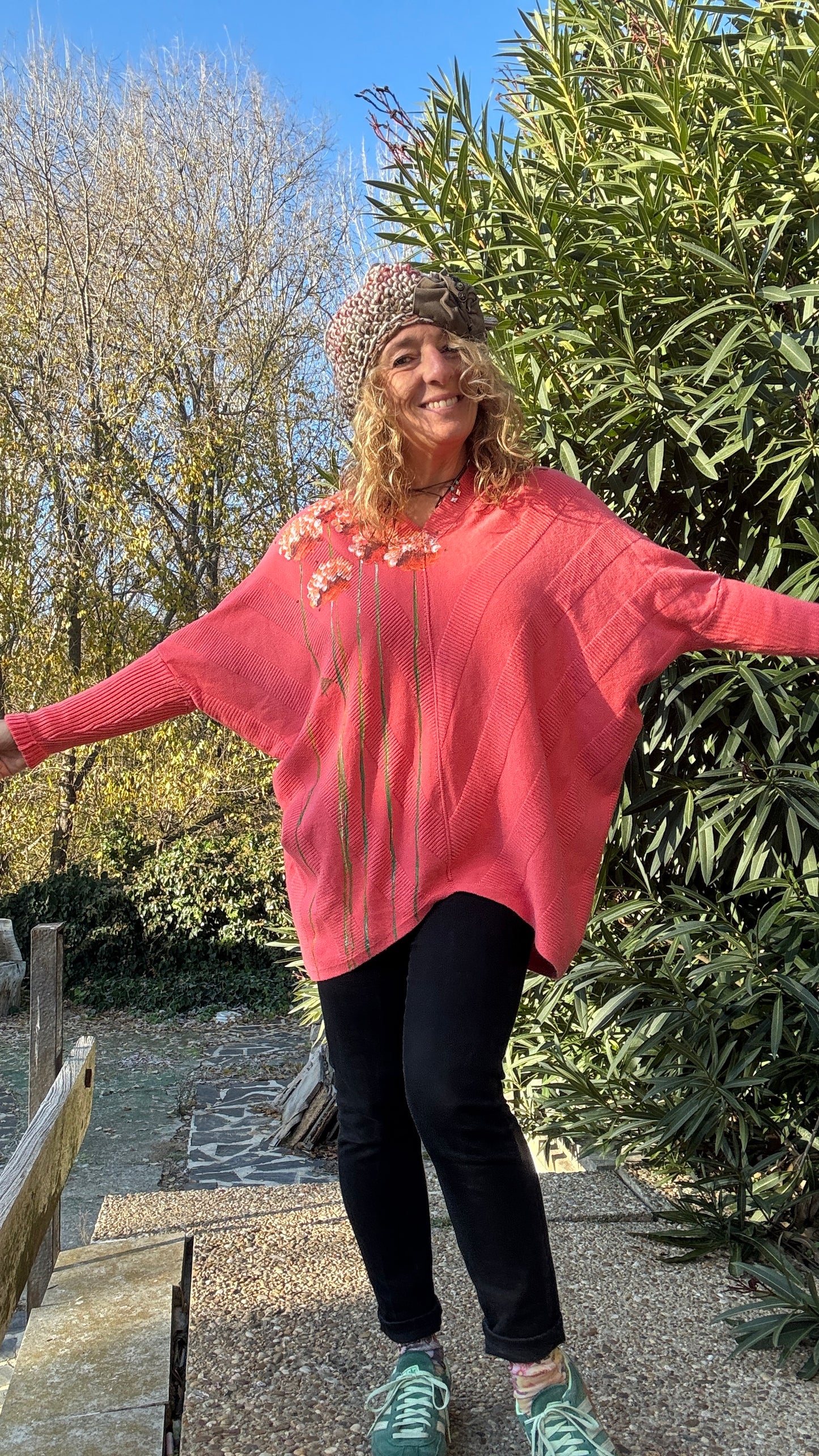 Jersey cuello pico coral