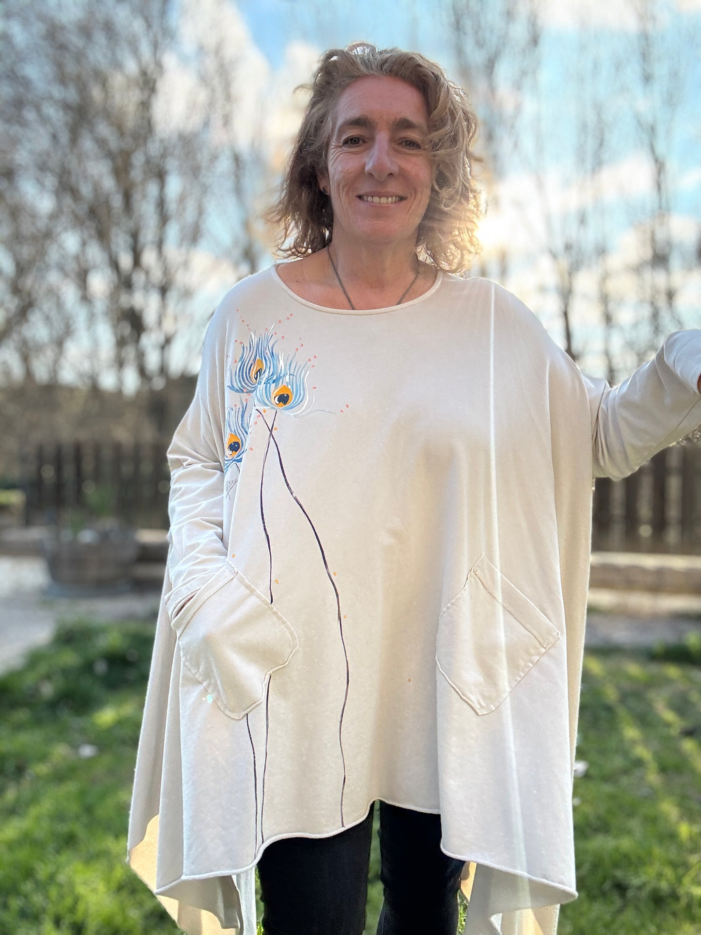 Camiseta súper over beige